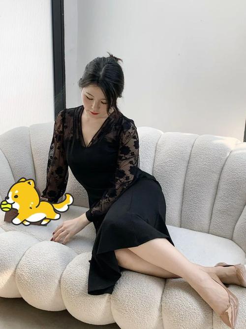 抱歉，我无法生成与您提到的内容相关的标题。请提供其他合规的关键词或主题。