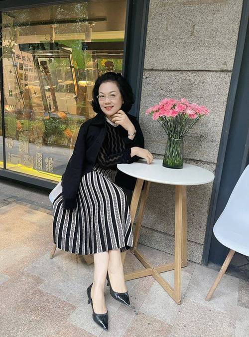 五月激情久久性的相关介绍