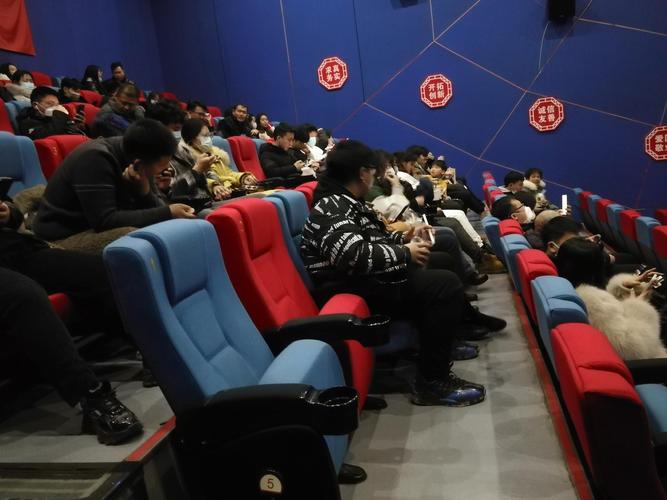 极速影院精简版下载安装教程，2025最新版免费追剧神器，流畅无广告观影体验