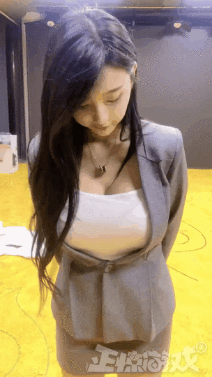 一边操一边亲的相关介绍