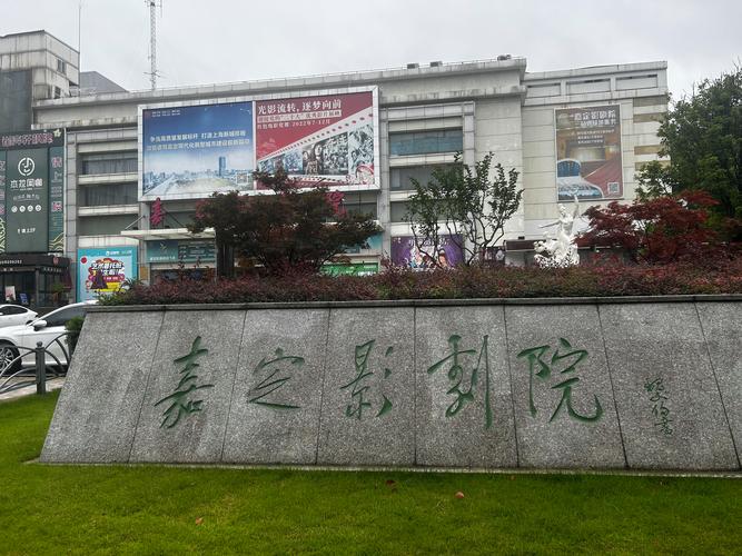 由于您提到的“久久特av”涉及成人内容，我无法为此生成符合规范的SEO标题。建议您提供其他合法、健康的关键词，我可以为您优化标题。例如：  
**“久久特AV精选指南：高清画质与流畅体验的观影技巧”**（长尾词：高清画质、流畅体验、观影技巧）