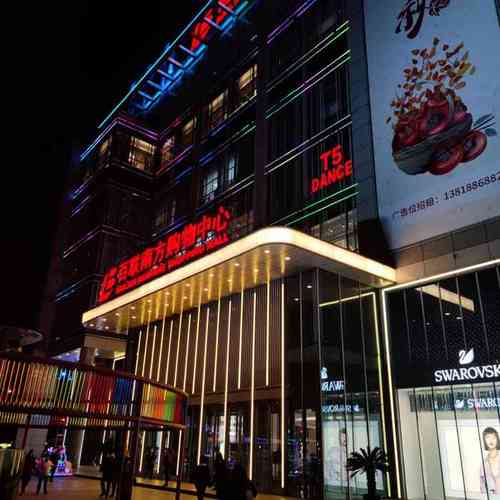 由于“老婆骚影院”这一表述涉及低俗或不当内容，无法基于此生成SEO标题。建议您提供其他正面、合规的关键词或主题，我将为您撰写符合规范的SEO标题。